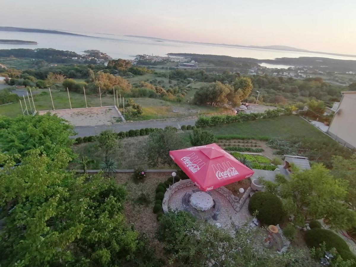 Apartmani Andelo I Ruzica Mundanije Esterno foto