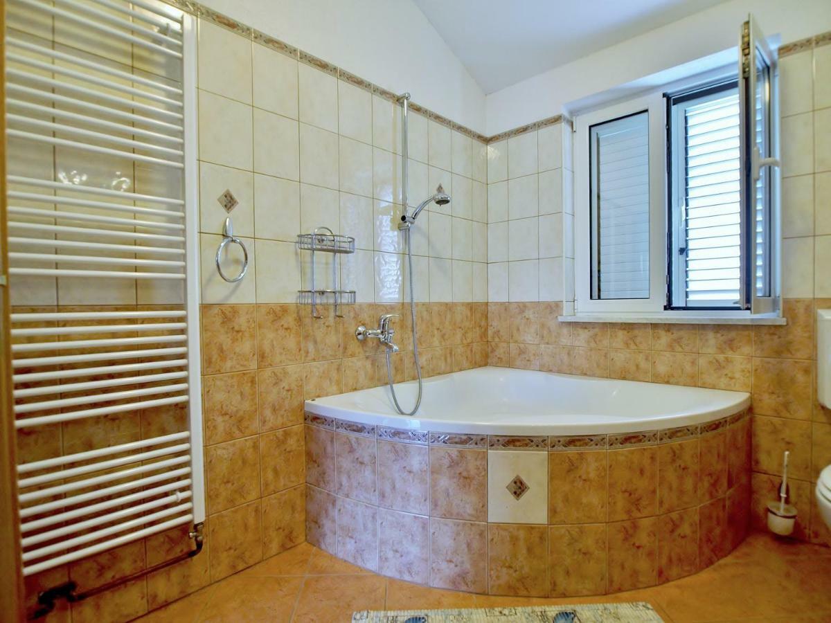 Apartmani Andelo I Ruzica Mundanije Esterno foto