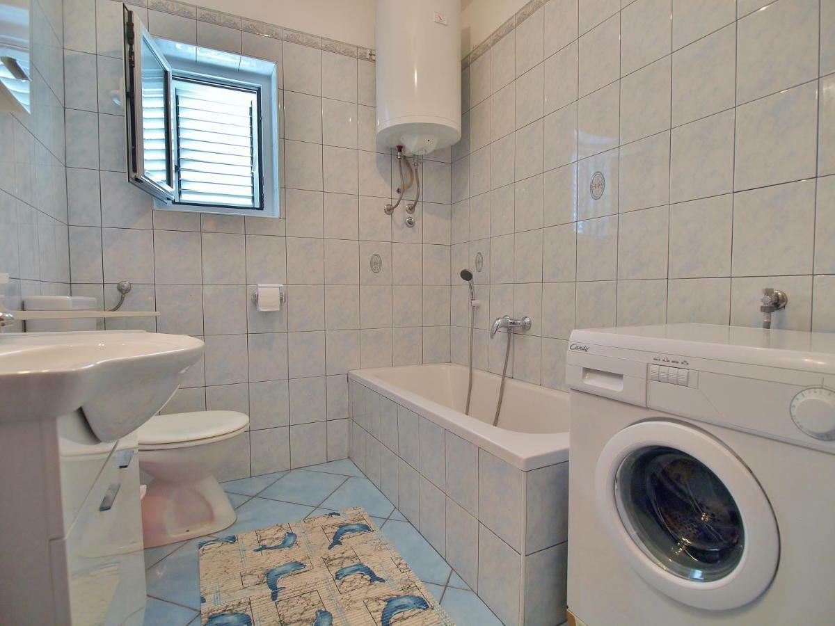 Apartmani Andelo I Ruzica Mundanije Esterno foto