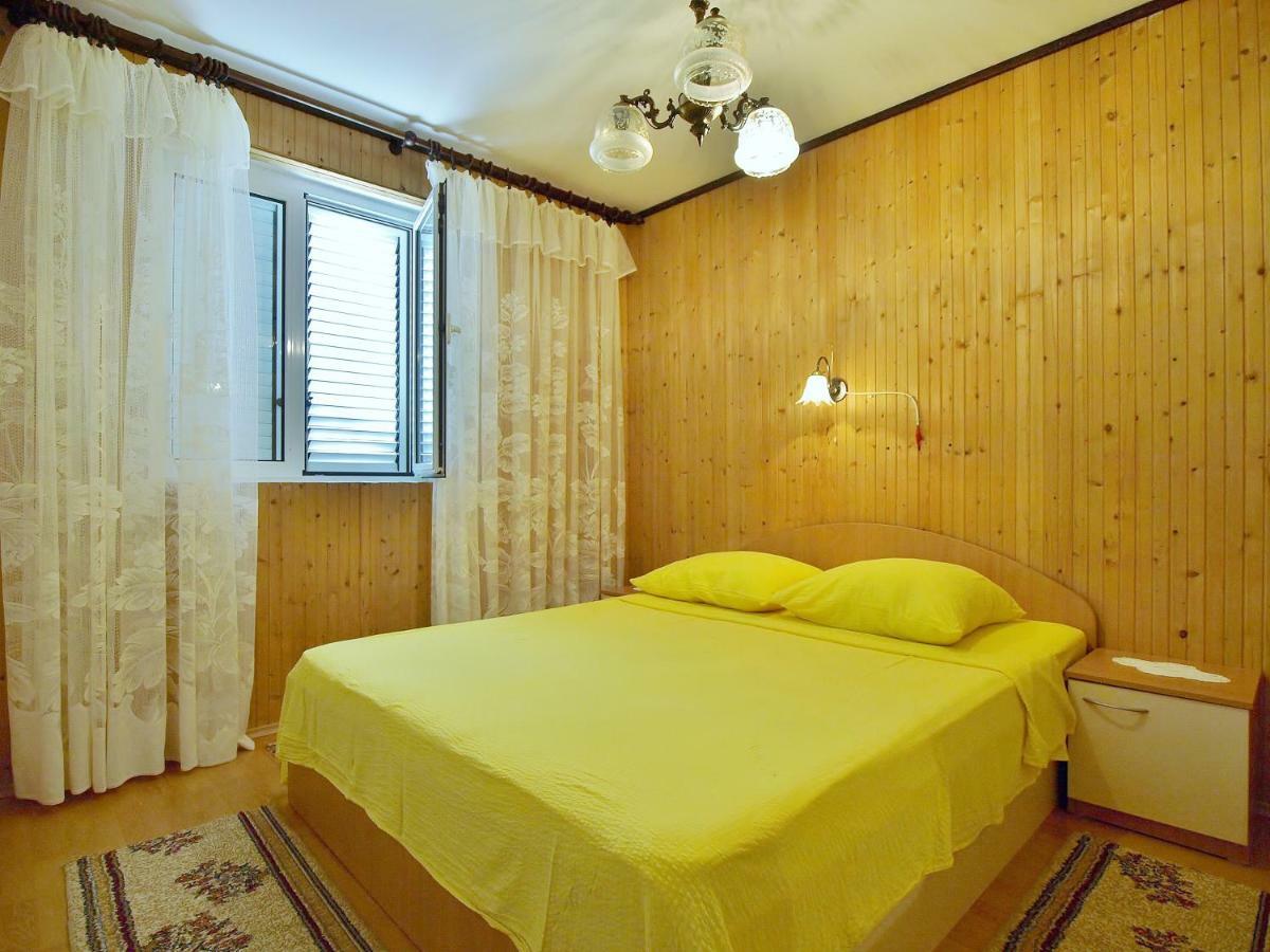 Apartmani Andelo I Ruzica Mundanije Esterno foto
